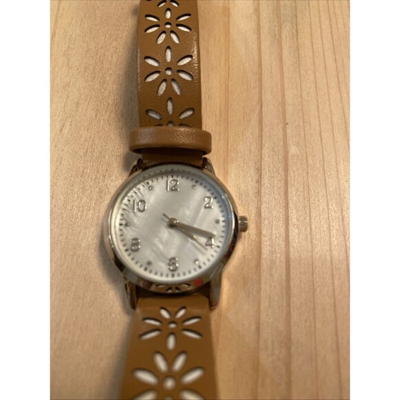 FMD Watch Ladies Floral Band Running - Picture 1 of 11